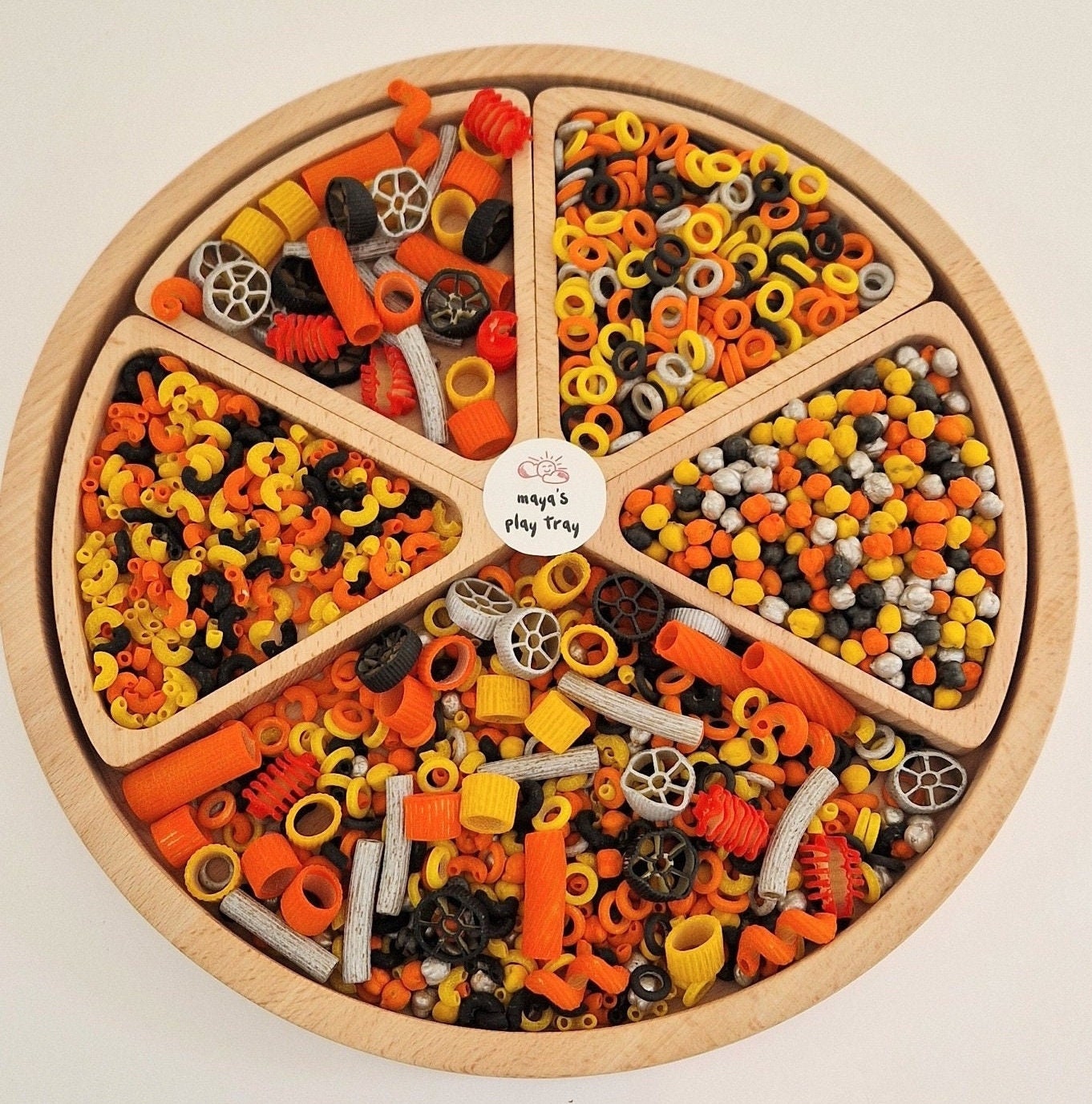 A mix of construction themed coloured past and chickpea pieces to inspire children to re-enact building site play.
Perfect for diggers and trucks and kids who loves to pretend play construction