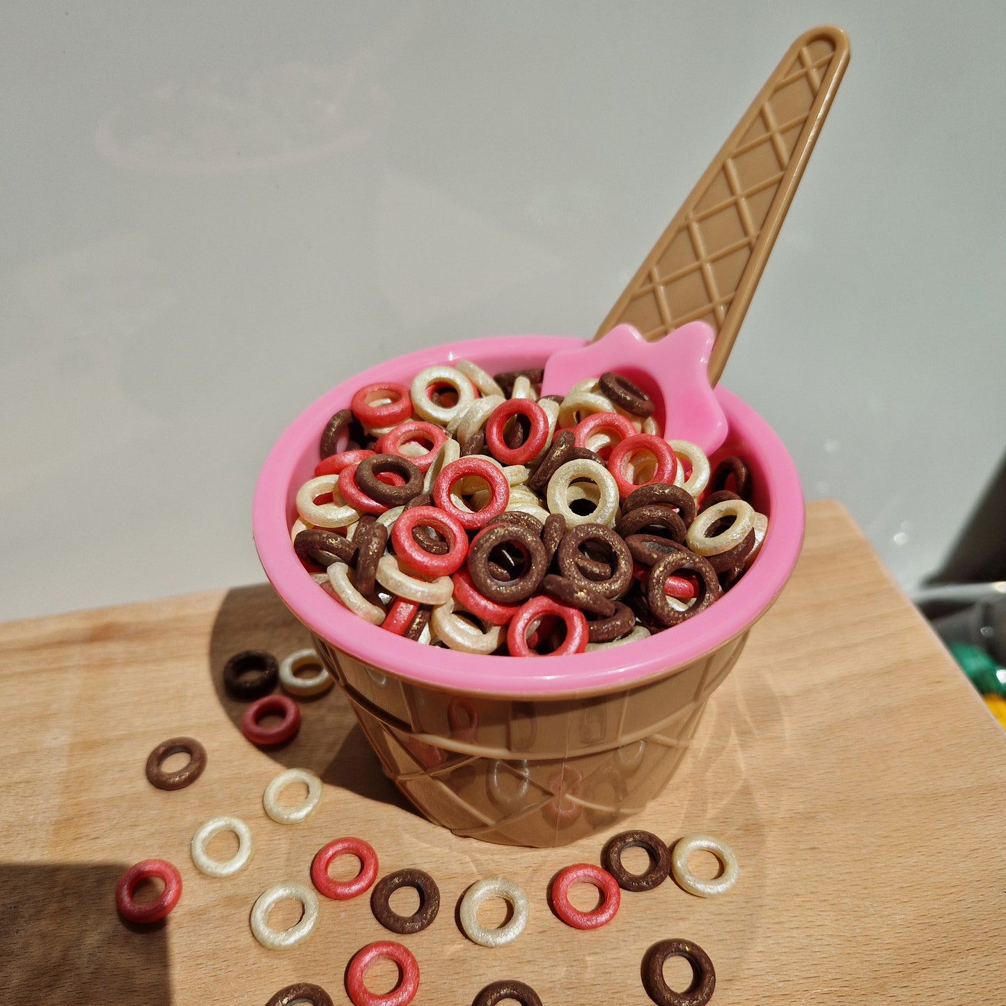 Neapolitan Ice Cream Hoops Sensory Play Mix (150g)