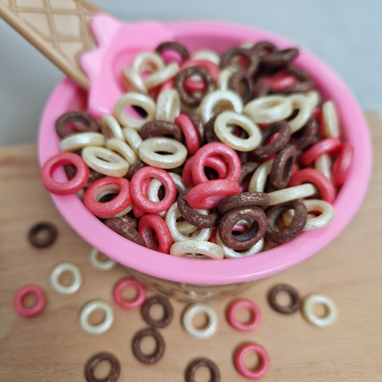 Neapolitan Ice Cream Hoops Sensory Play Mix (150g)
