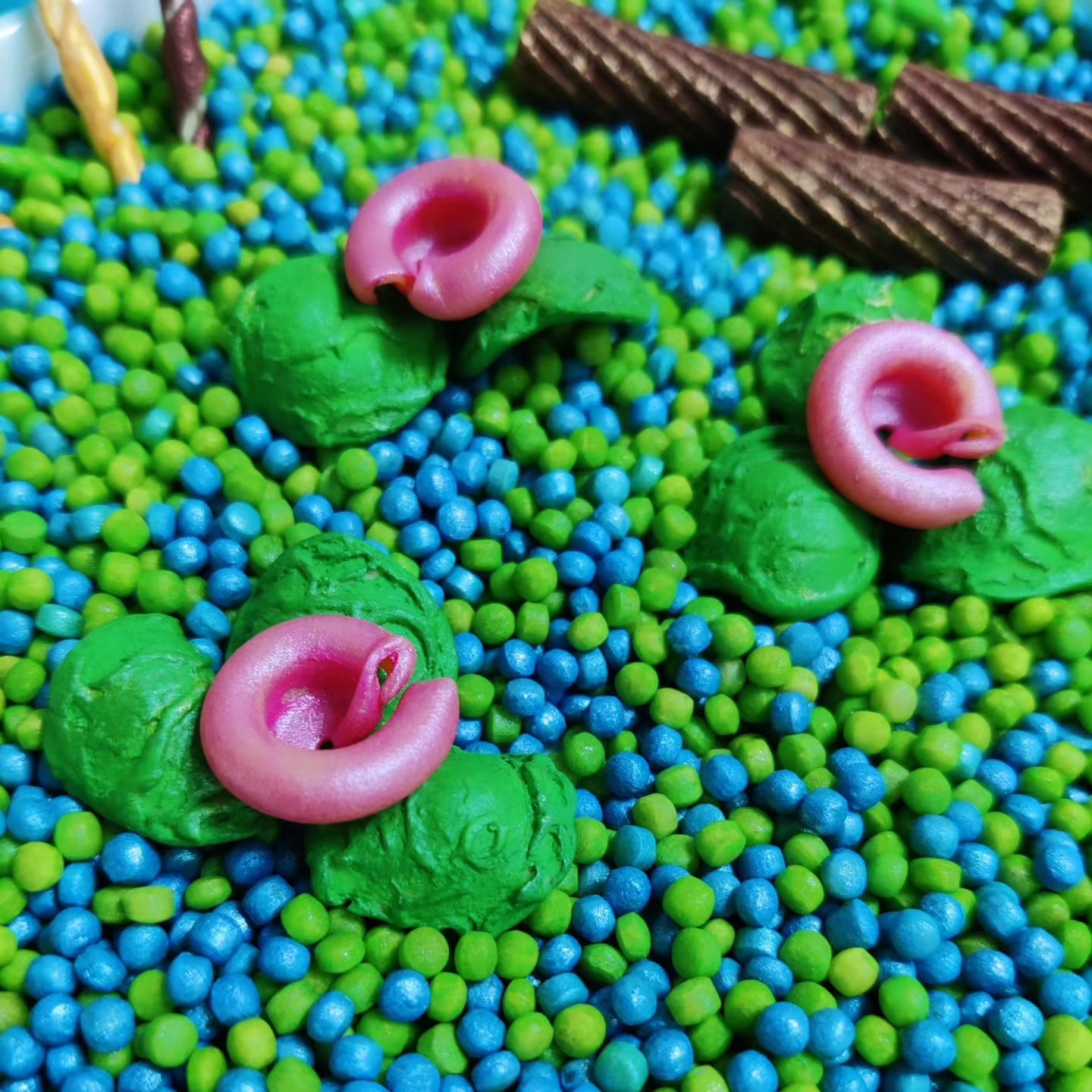 Lily Pond Sensory Play Base