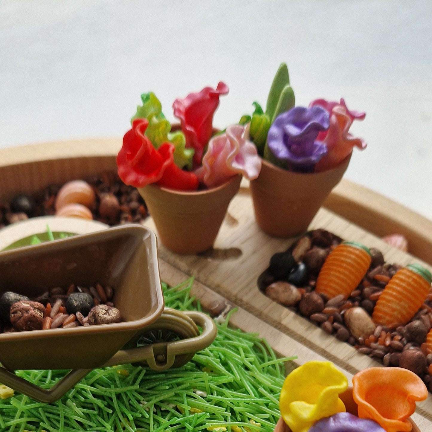 Mini terracota pots