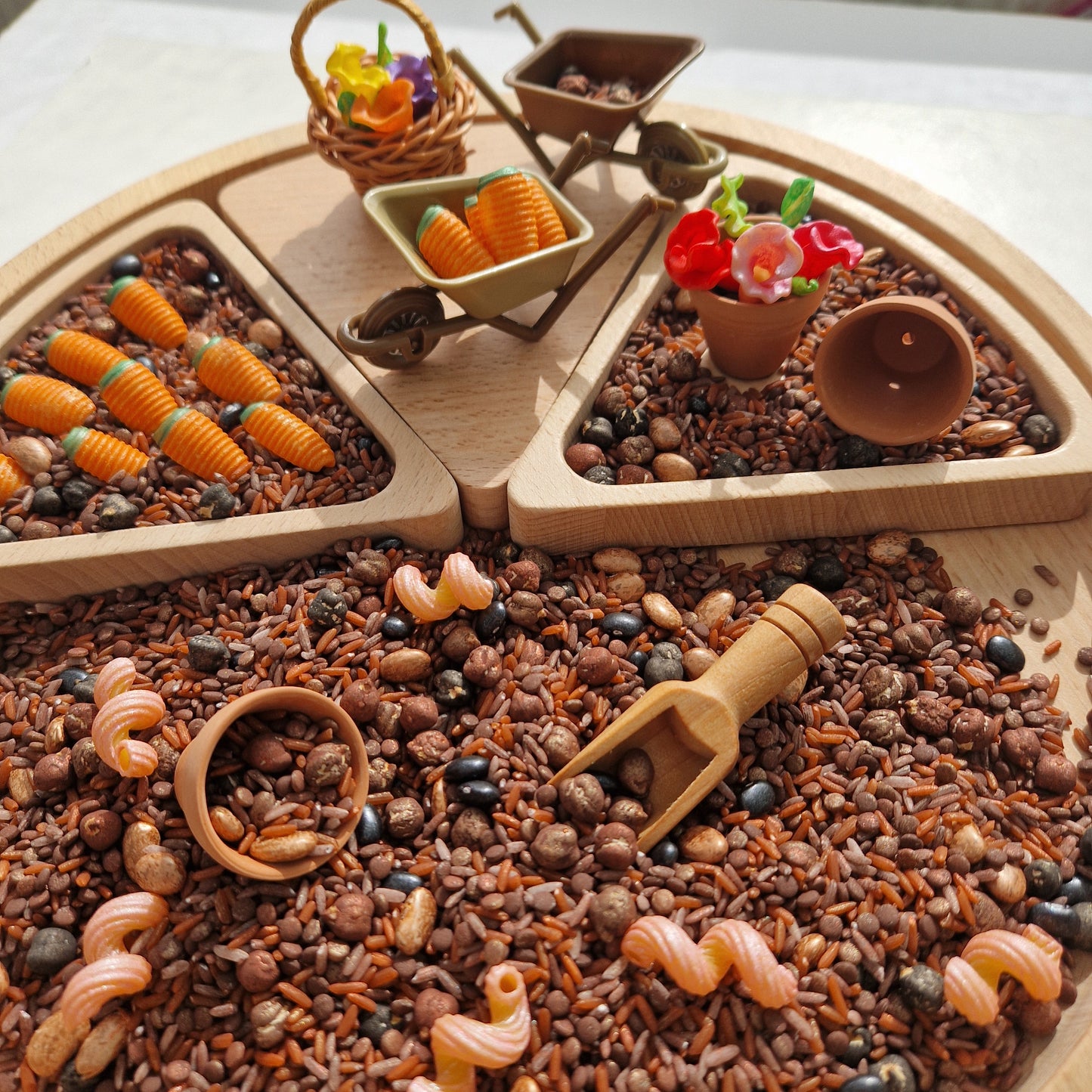Mini terracota pots