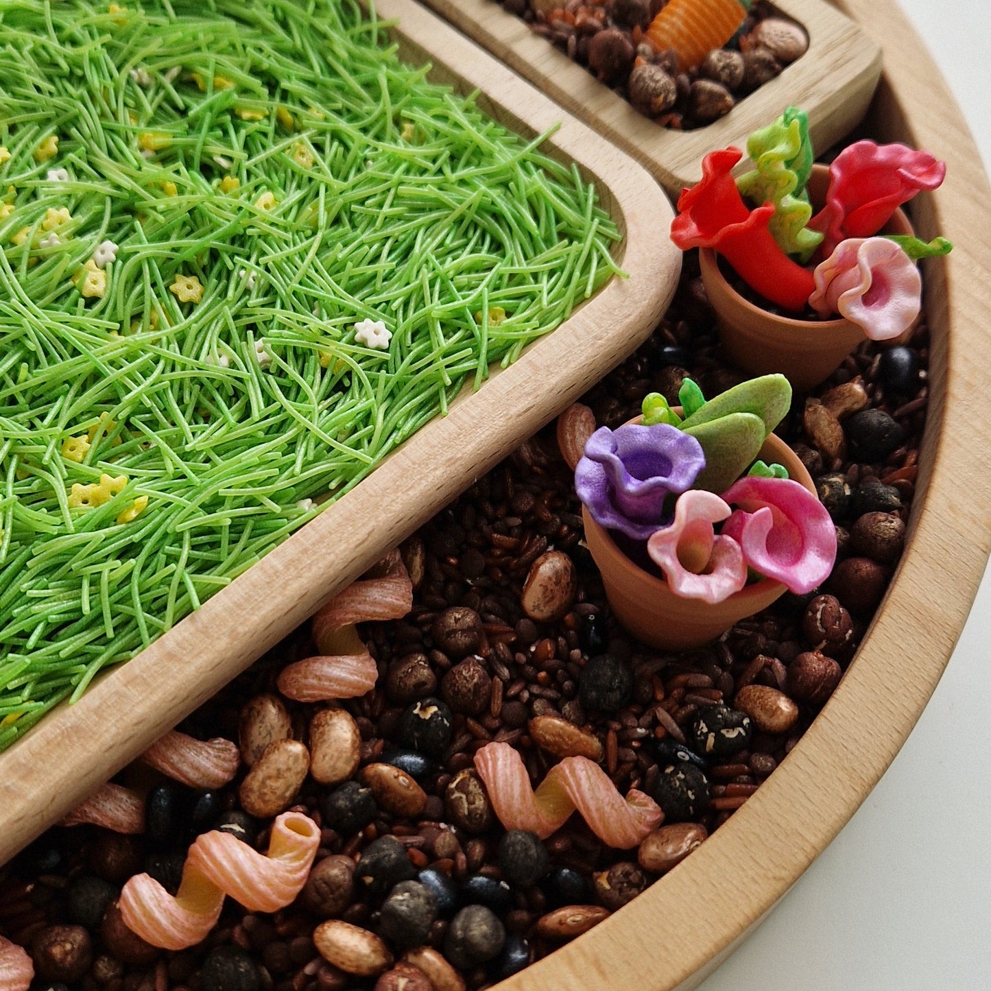 Mini terracota pots