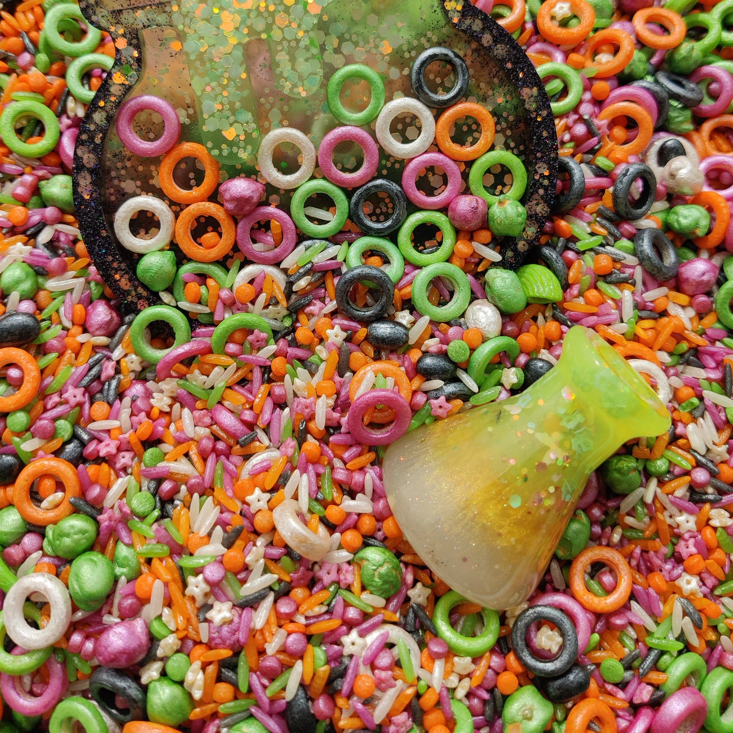 Witches Cauldron Sensory Play Base