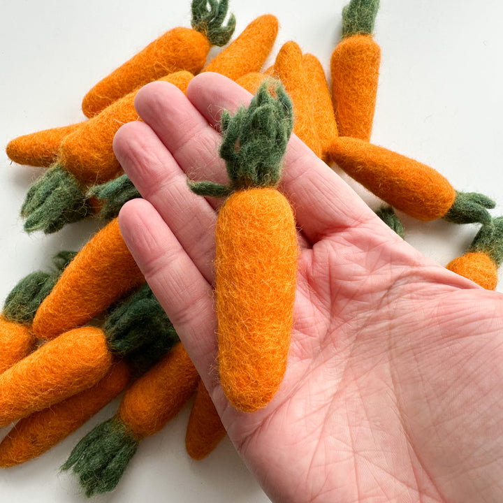 Felt carrot