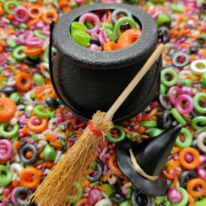 Plastic Cauldron #ToyShare
