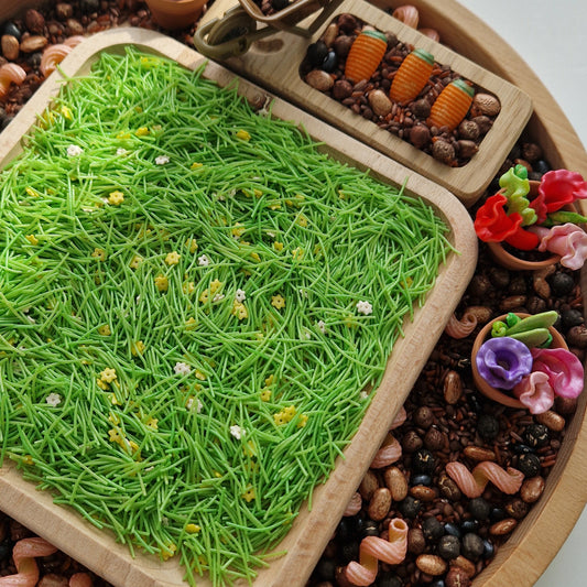 Spring Grass & Mini Flowers Base / the perfect lawn